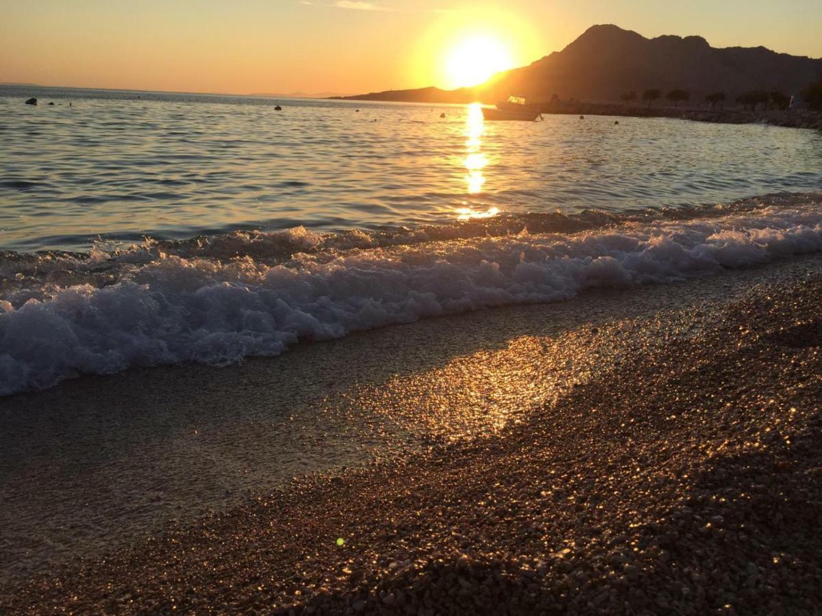 Apartman Rodic Omiš Buitenkant foto
